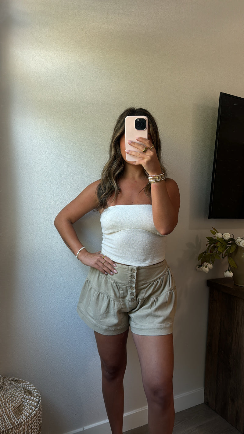 Fleur Denim Shorts - Tan