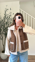 Latte Lodge Vest