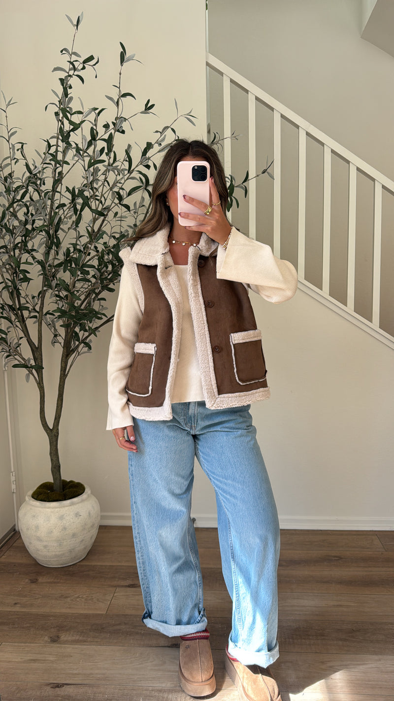Latte Lodge Vest