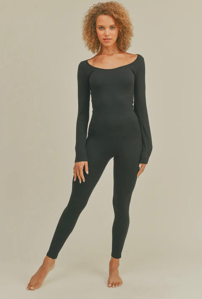 Gal On The Go Jumpsuit - Black LONGSLEEVE.