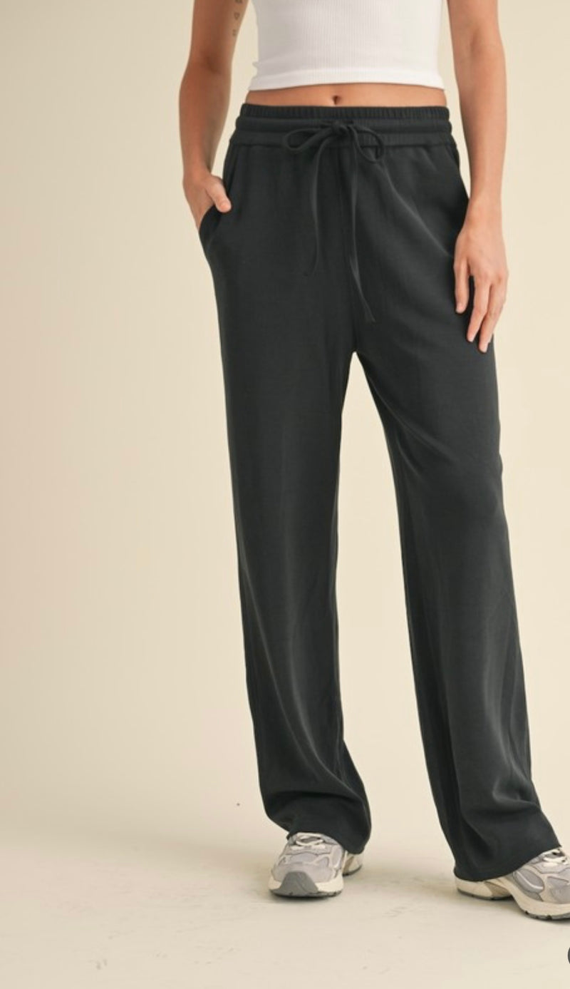 Air Soft Wide Leg Pants - Black