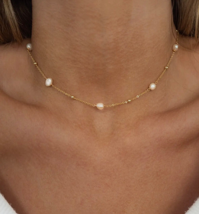 Pia Choker